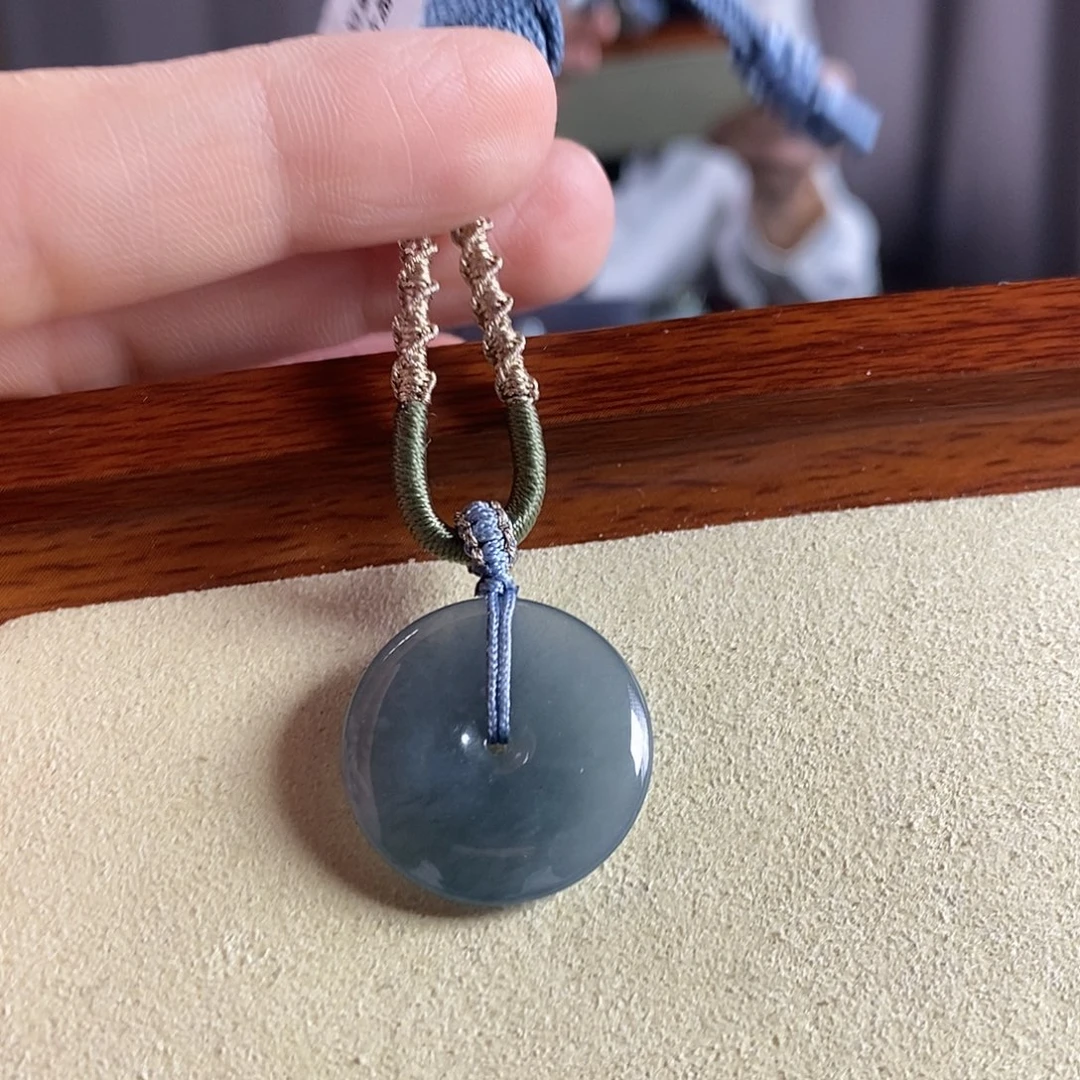 翡翠未镶嵌颈饰吊坠
