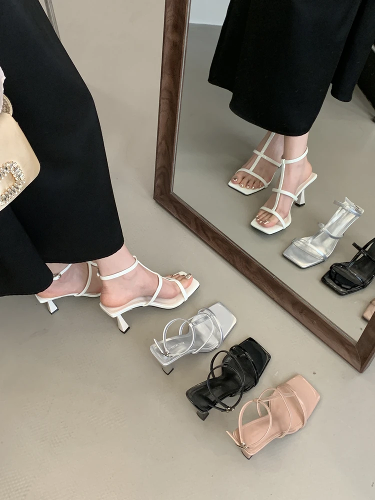 夏季新款高跟鞋百搭气质细跟高级感一字带扣罗马凉鞋女配裙子