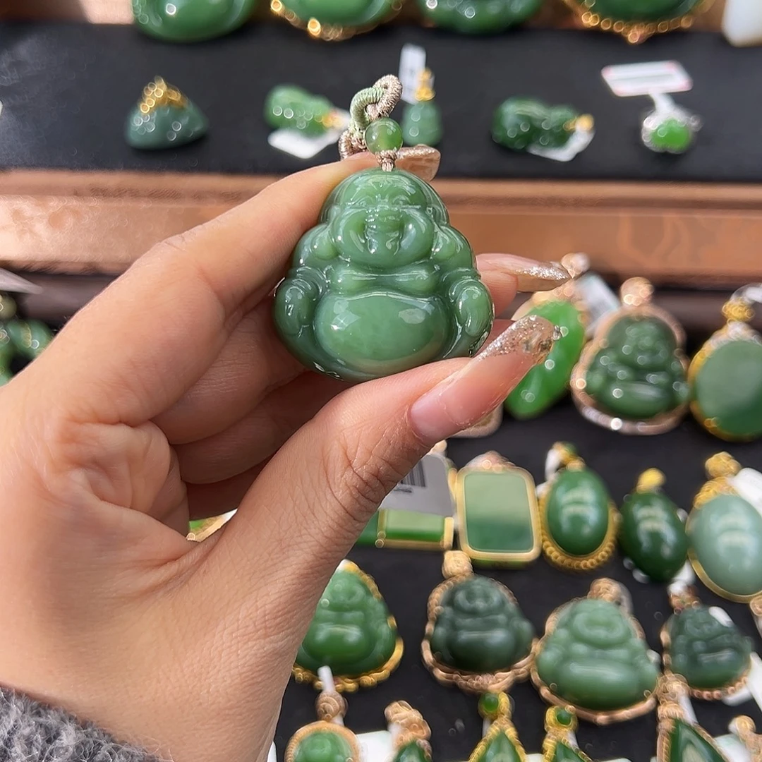 和田玉（碧玉）未镶嵌颈饰