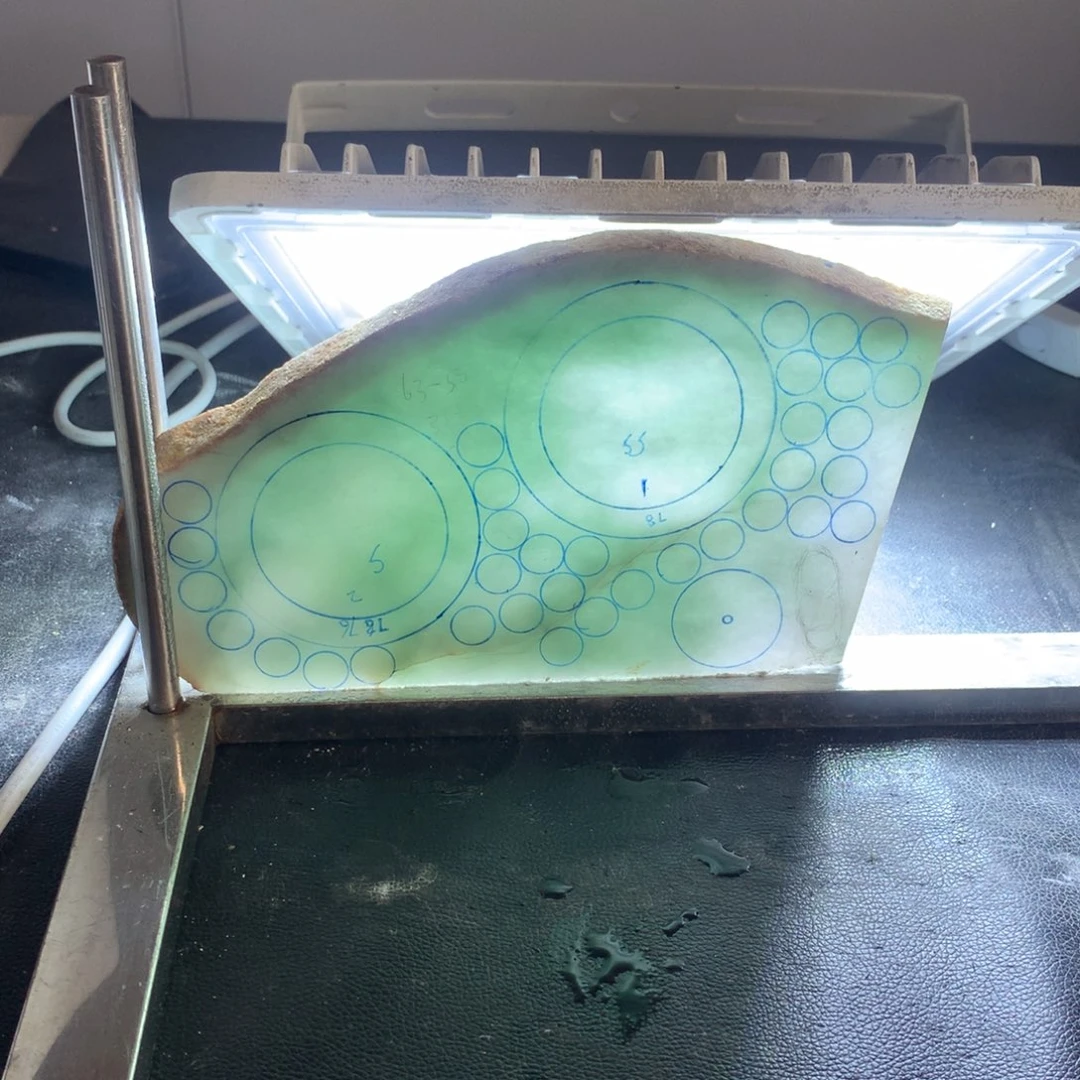 定制翡翠手镯未镶嵌雨