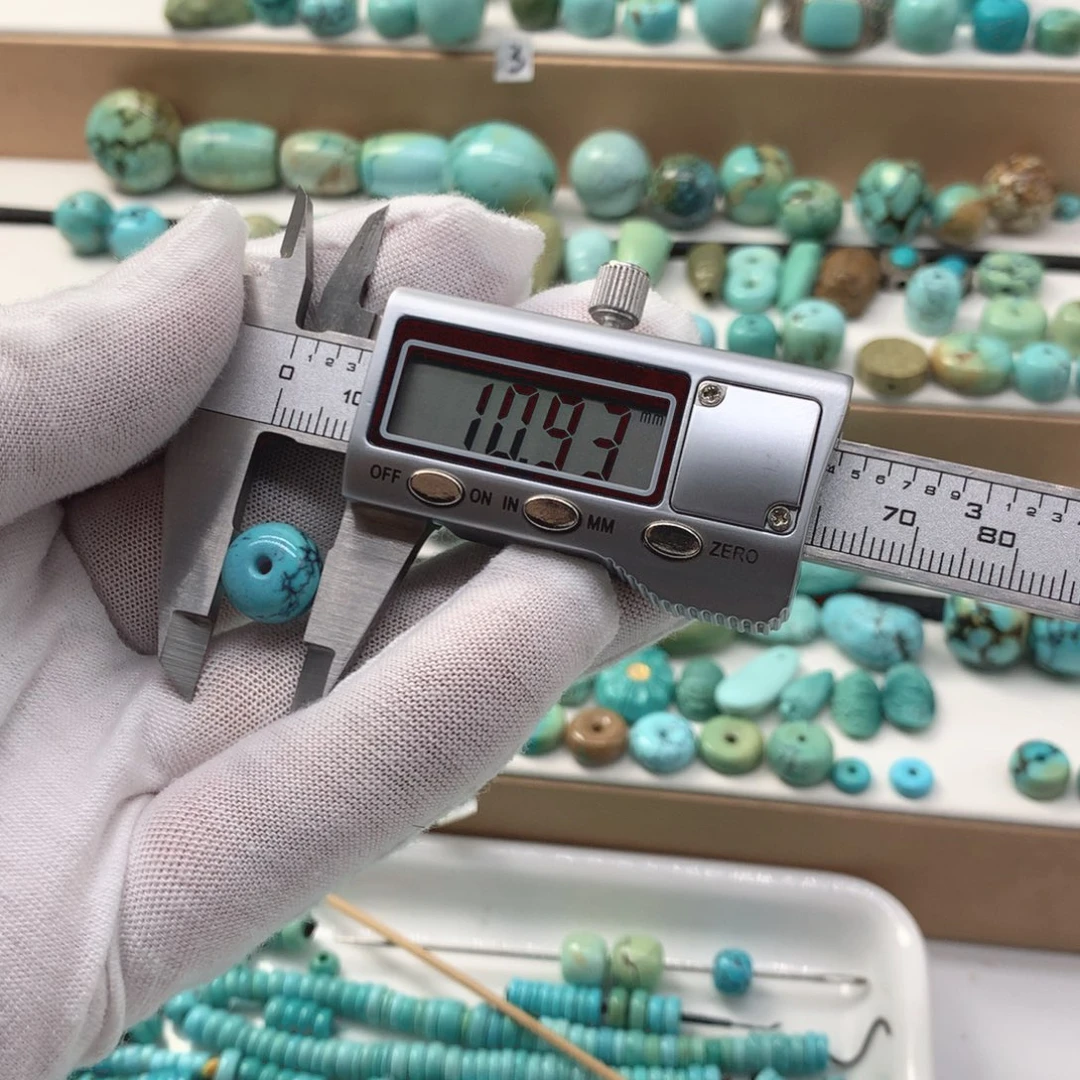 绿松石未镶嵌挂件