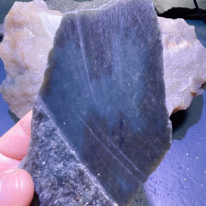 和田玉未镶嵌珠宝半成品