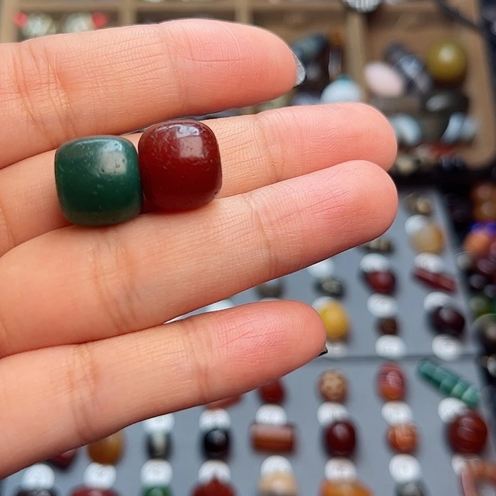 玛瑙/玉髓未镶嵌珠宝半成品蘑*