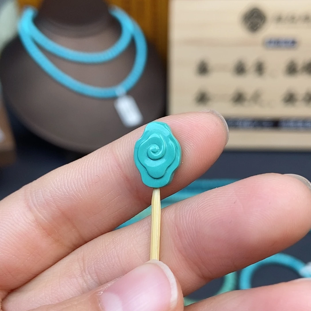 绿松石配饰未镶嵌