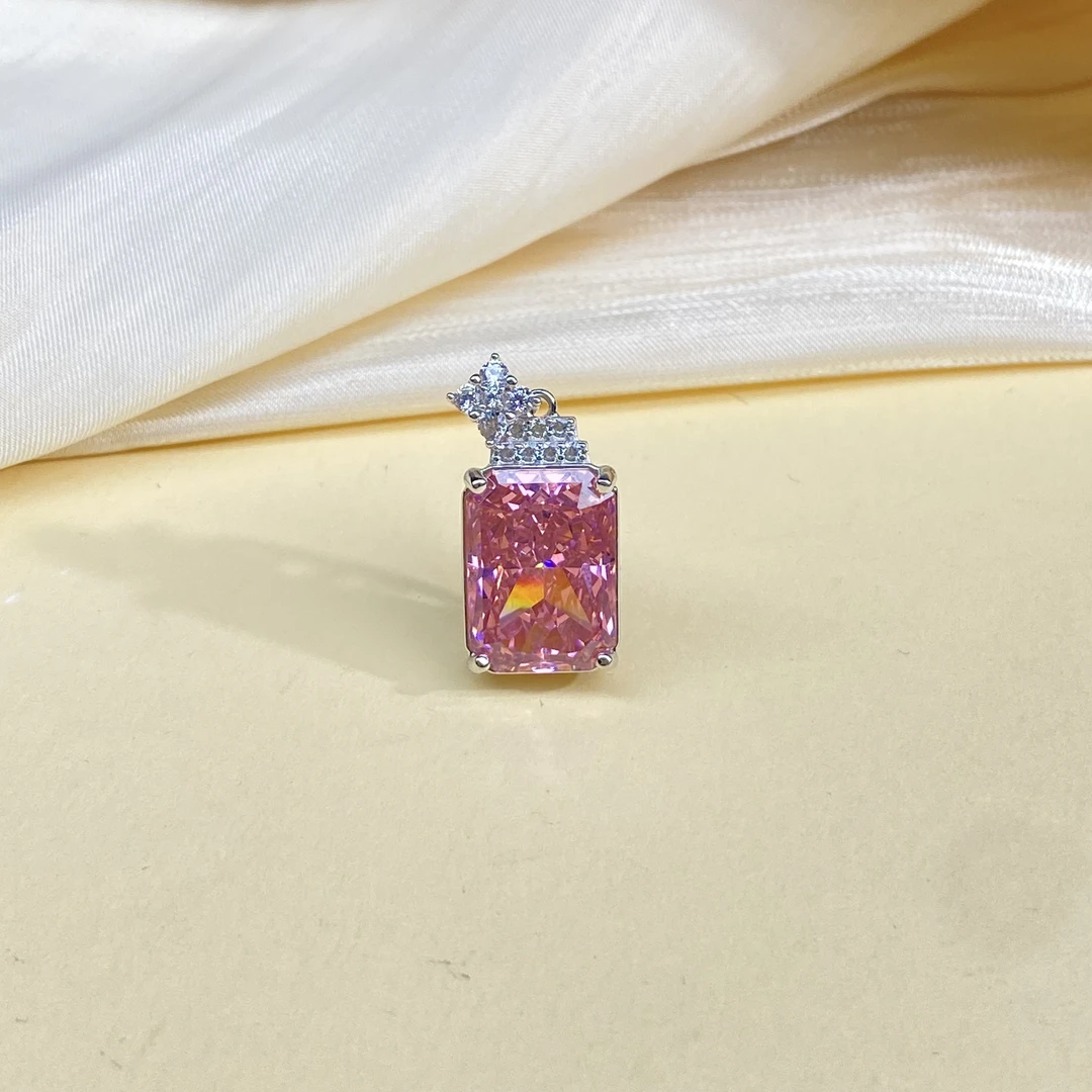 925银合成锆石银制品 【小北好物】锆石吊坠28-16QH79X28【约10*1】