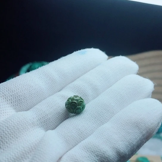 颈饰未镶嵌南红玛瑙
