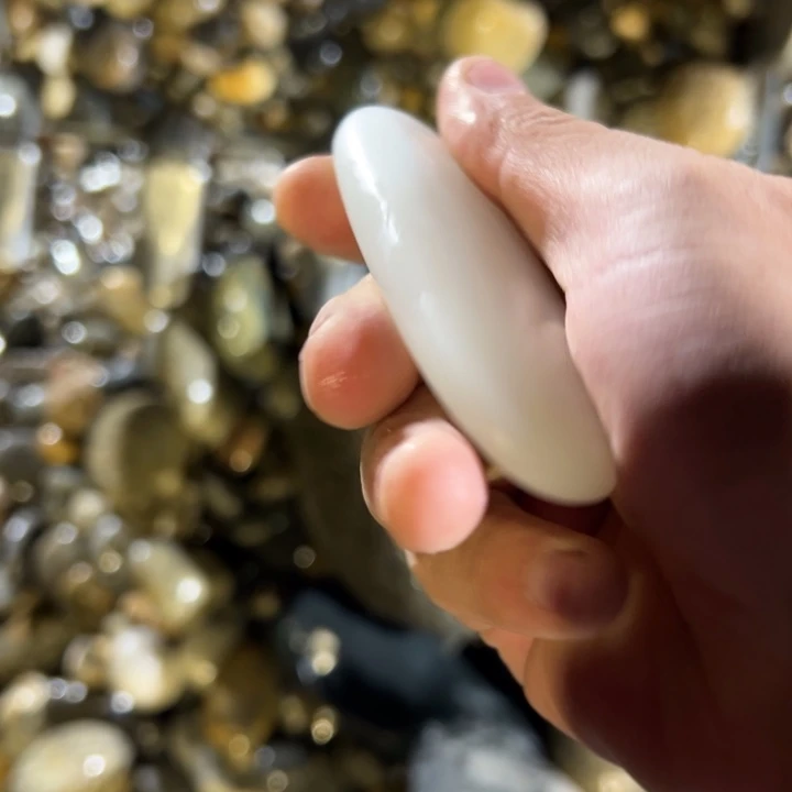 石英岩玉未镶嵌车挂