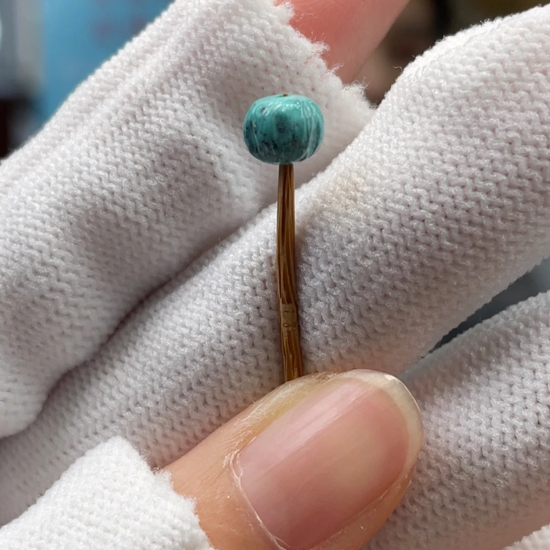 绿松石未镶嵌挂件