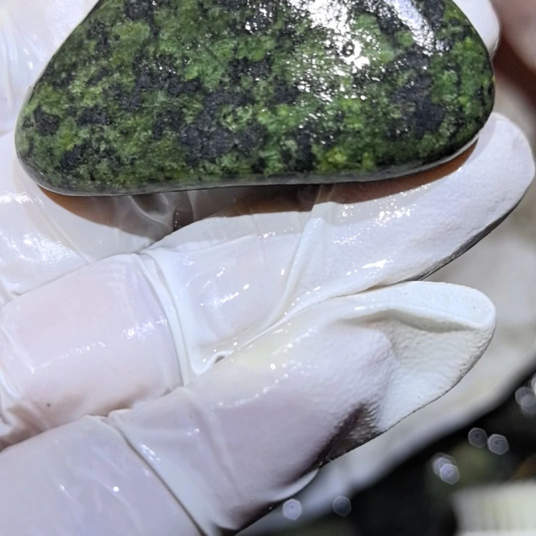 7***一藏玉药王石原石一个摆件