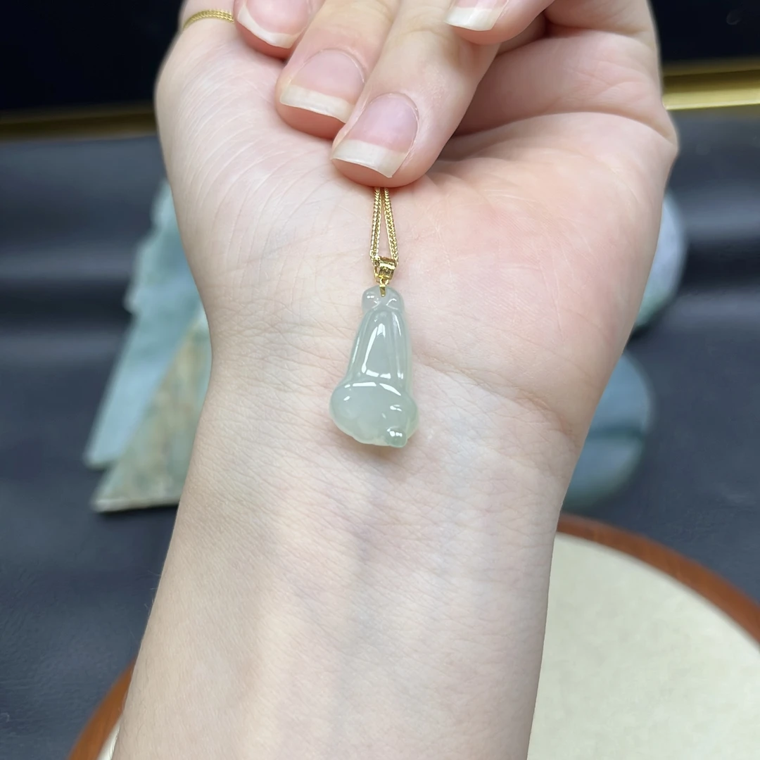 天然缅甸翡翠A货 莲蓬吊坠镶18k金扣冰黄锁骨链挂件小精品配饰