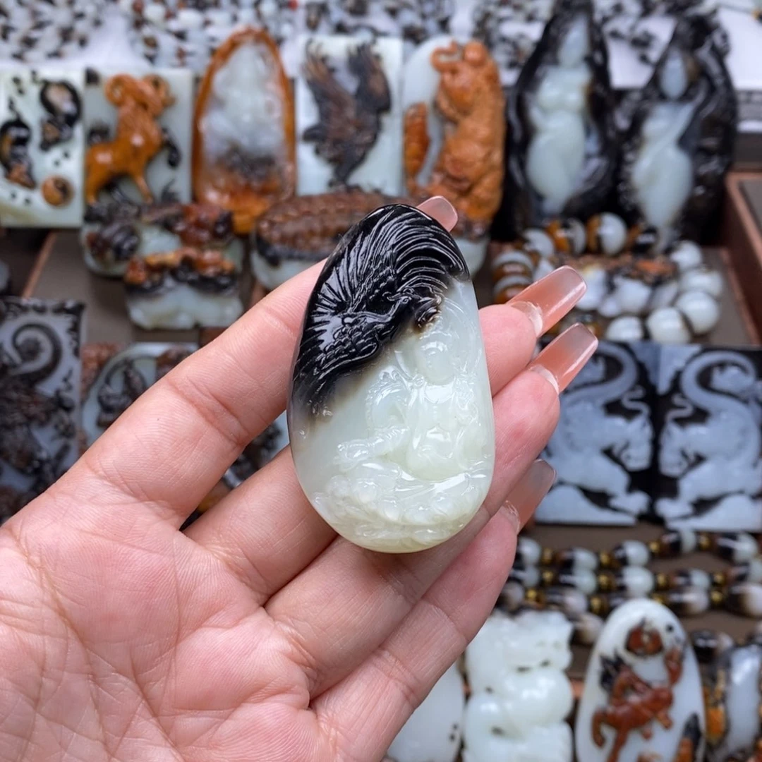颈饰未镶嵌和田玉