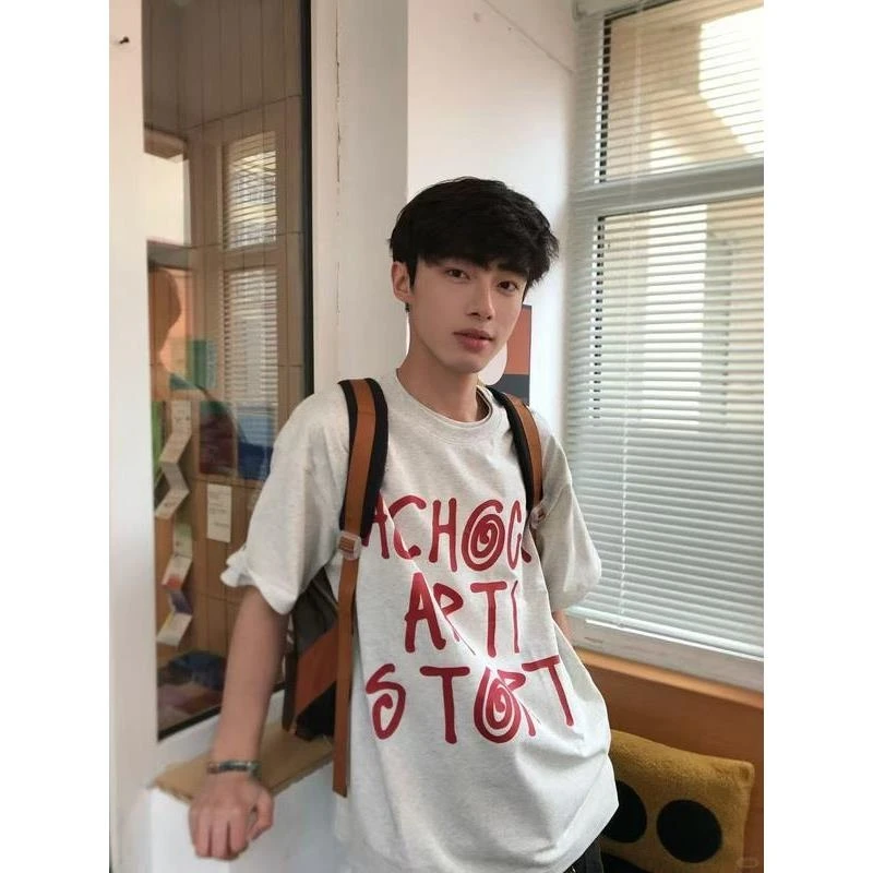 新款美式高街蚊香涂鸦t恤男夏季潮牌字母印花短袖情侣重磅半截袖