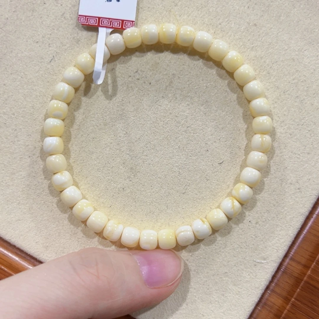芒****未镶嵌蜜蜡手链5.5m瓷白花