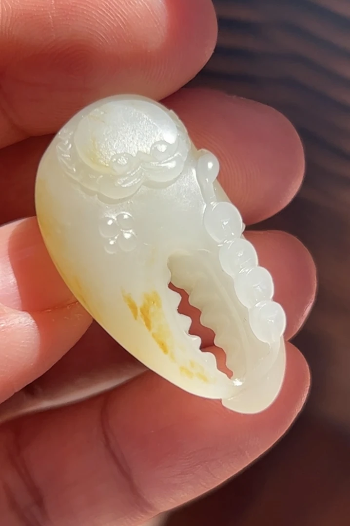 和田籽料 天然皮色 有钱抓