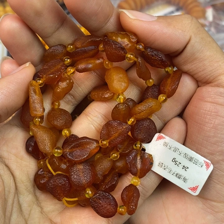 琥珀未镶嵌珠宝奇石