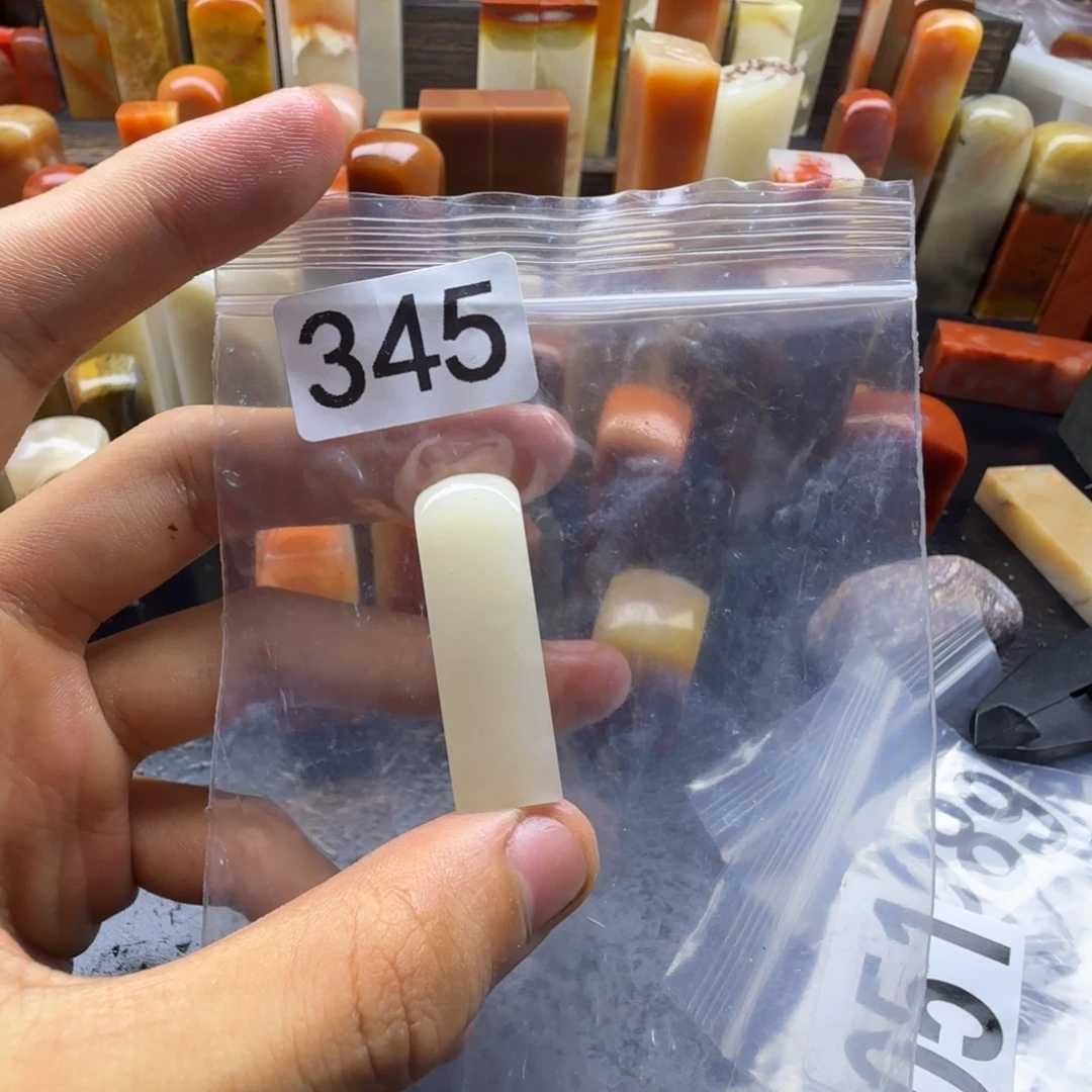 瑞***玺老挝石kkmkmmkmmmmmm
