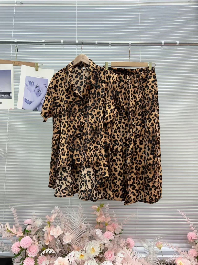 426（安言服饰）2025新款时尚个性气质短袖燕尾服+阔腿裤减龄套装