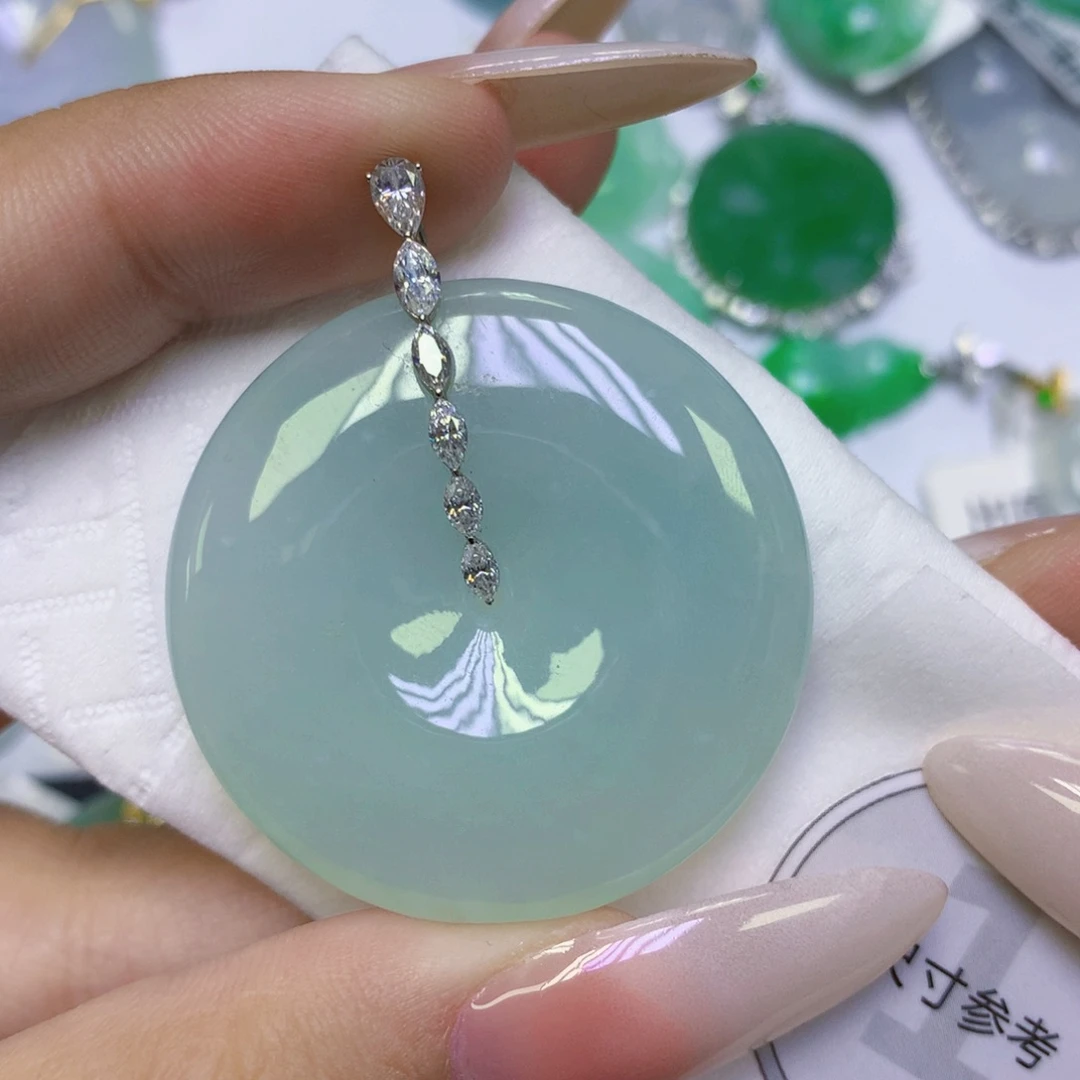 翡翠18K金镶嵌颈饰天然缅甸翡翠a货百元以上9元证书费自理