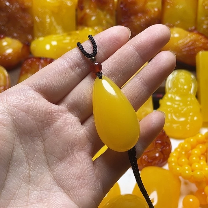 水滴 俄罗斯新密。