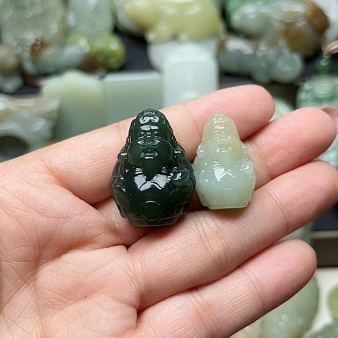 和田玉未镶嵌颈饰?*