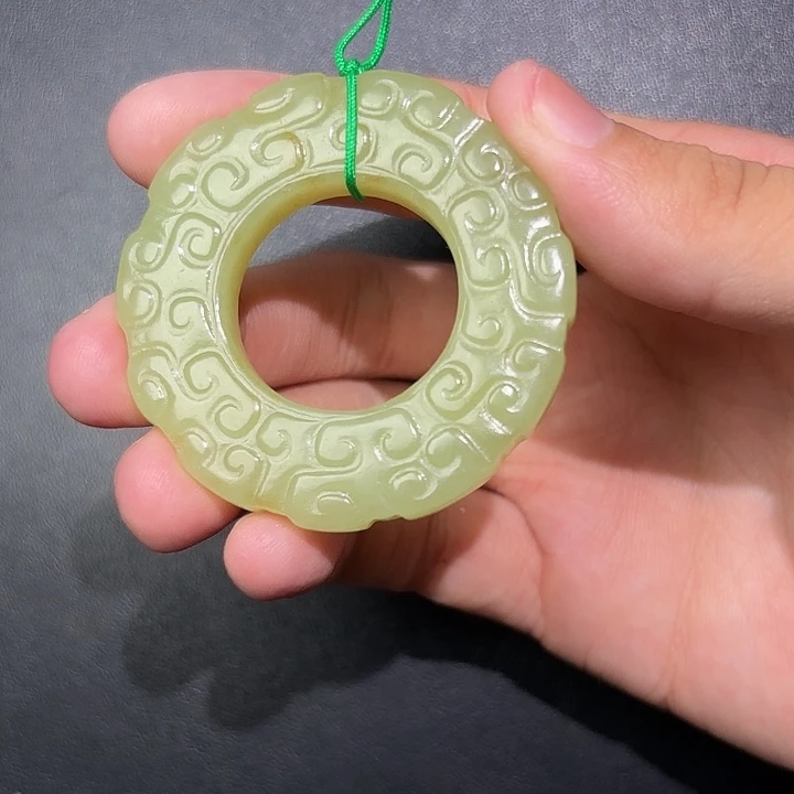 先***生未镶嵌和田玉挂件