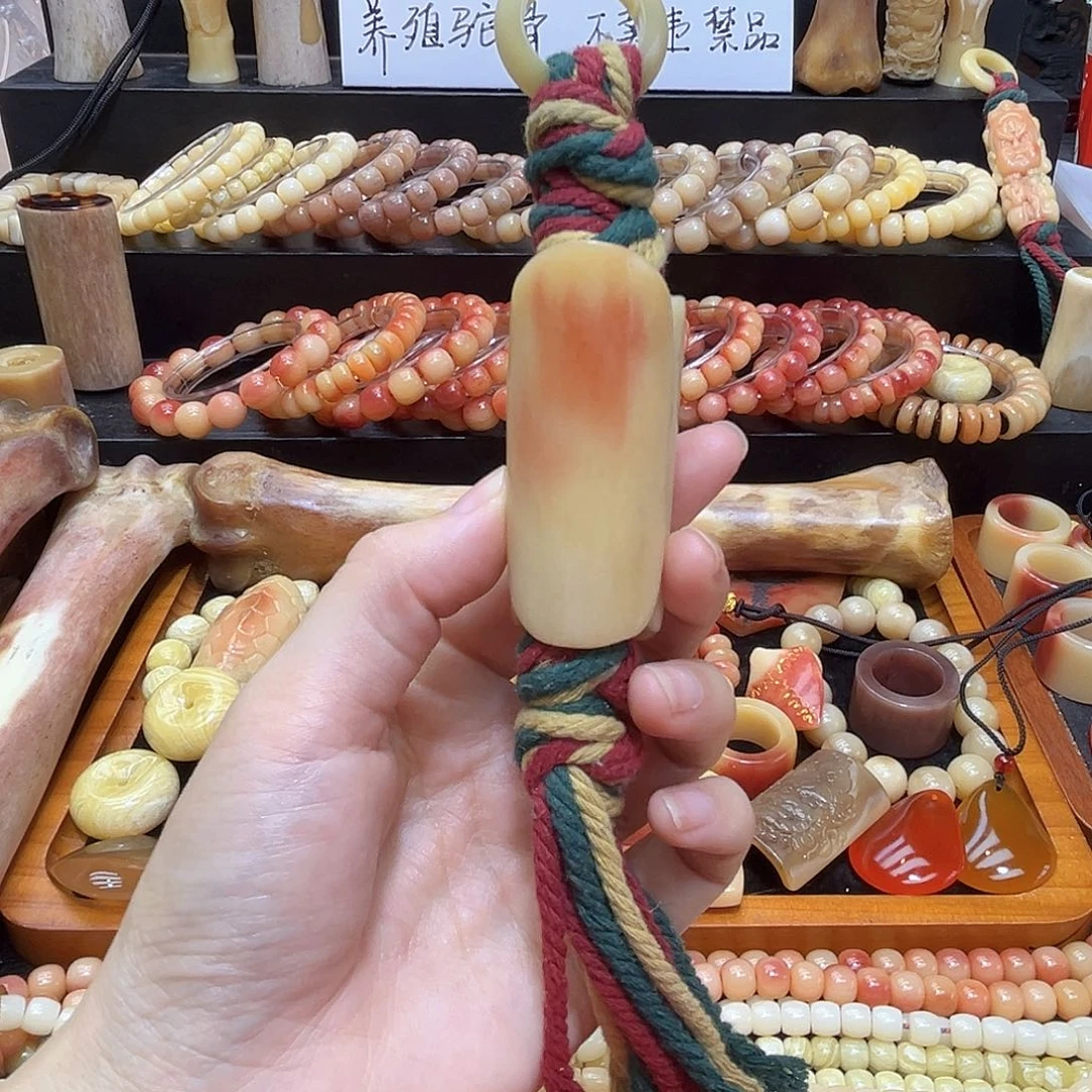 无非金属神官发财手把件