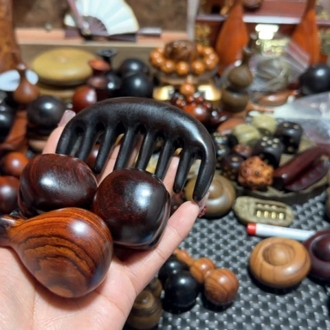 微凹黄檀（南美大红酸枝）用**桃