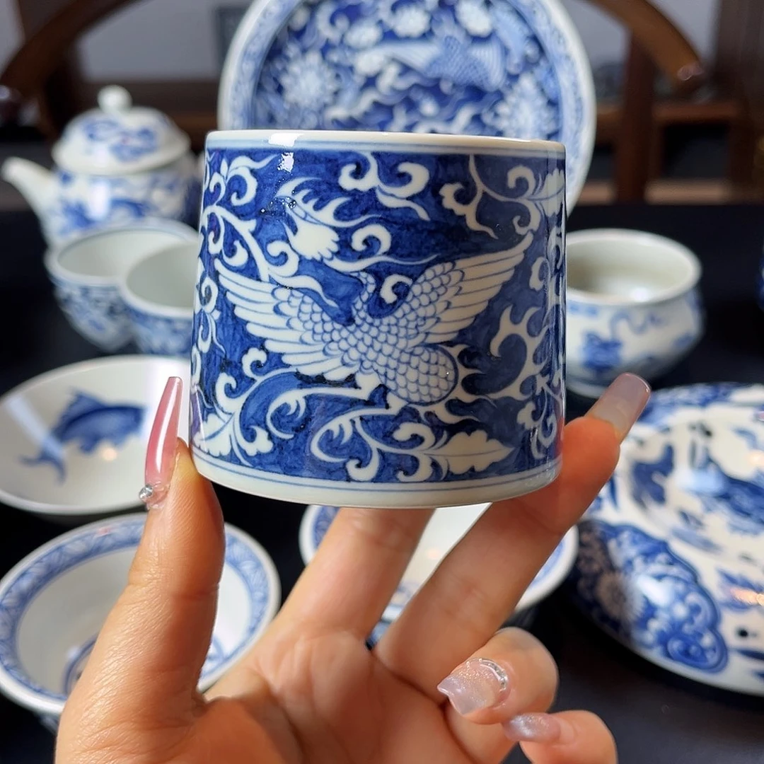 青花麒麟追凤威士忌杯全手绘原矿釉烧制140ml