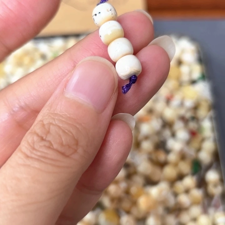 裸石蜜蜡未镶嵌6.8mm一组