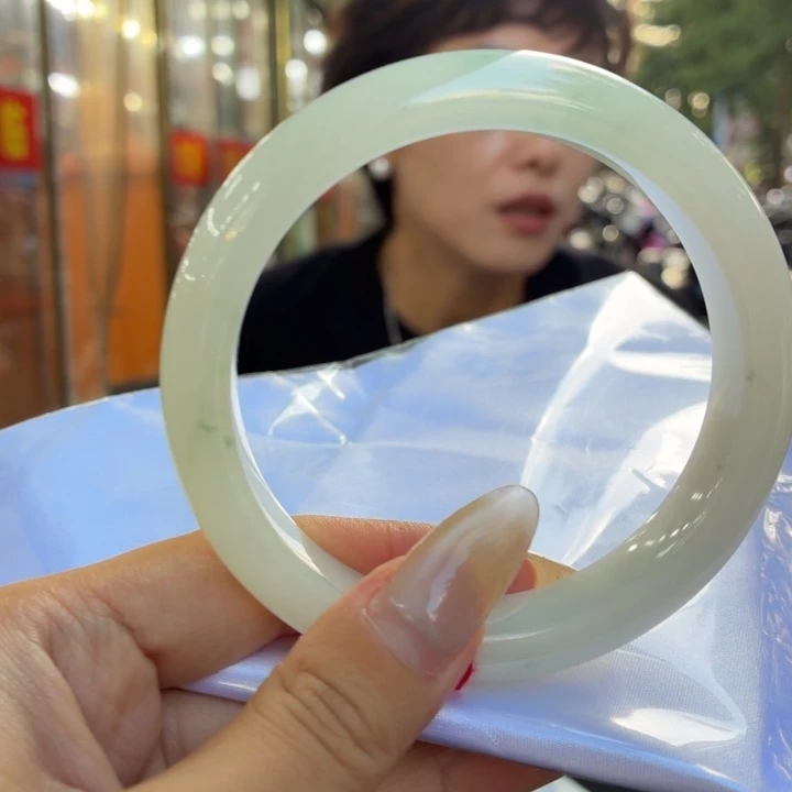果***子未镶嵌手镯翡翠意向金