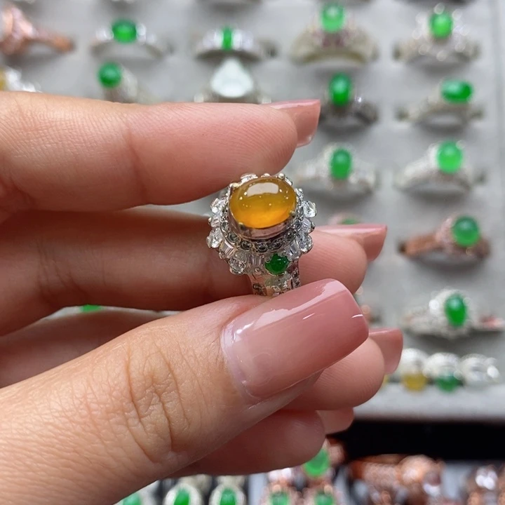 翡翠戒指未镶嵌蛋面