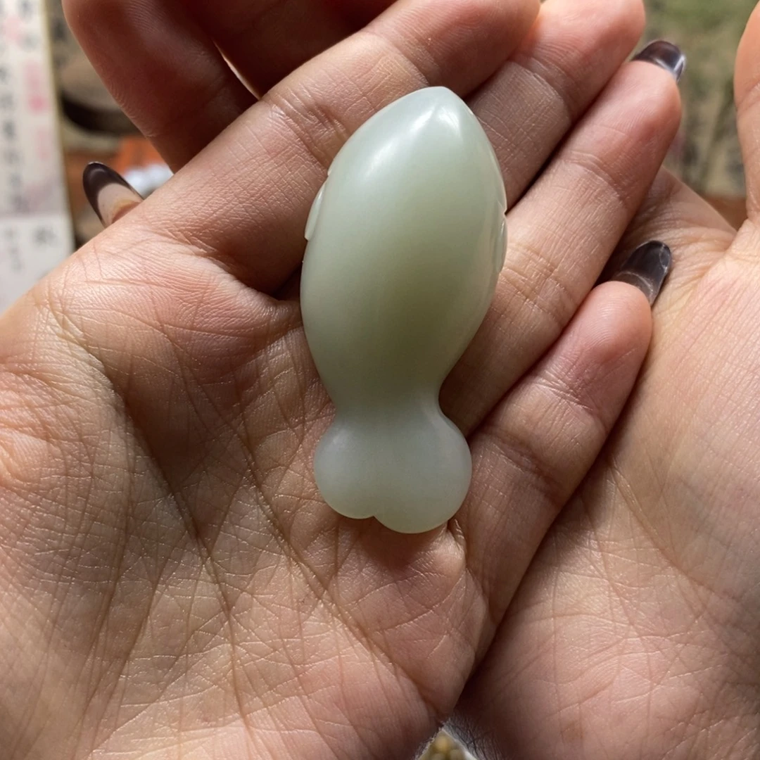 八****和田玉（糖玉）未镶嵌车挂