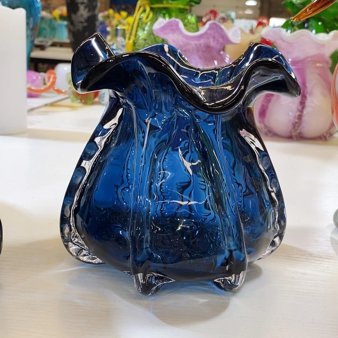 琉璃蓝色钱袋子花瓶