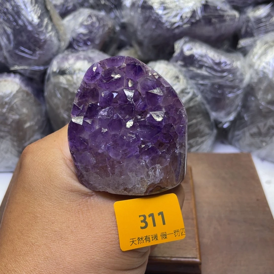 未镶嵌水晶大型摆件（非配饰）