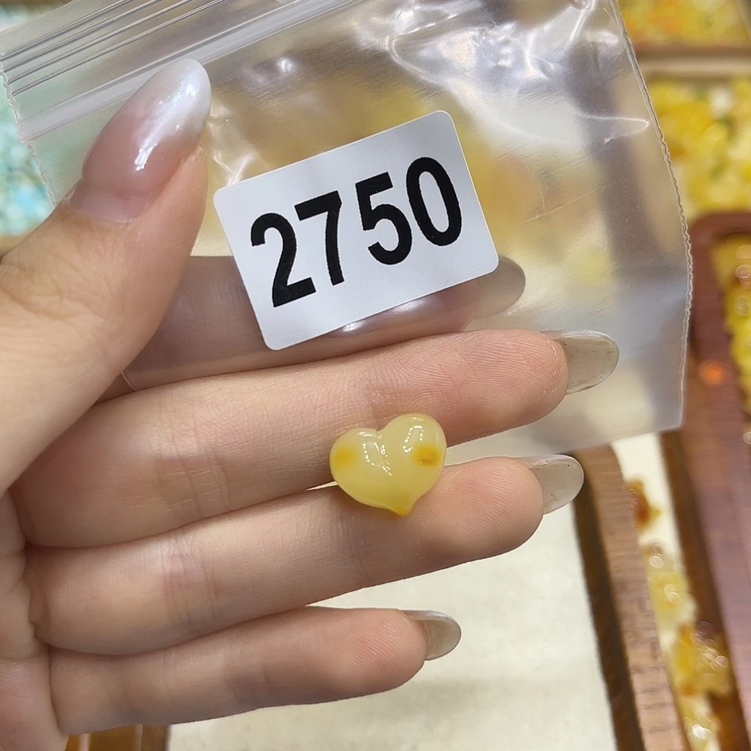 琥珀未镶嵌裸石蜜蜡
