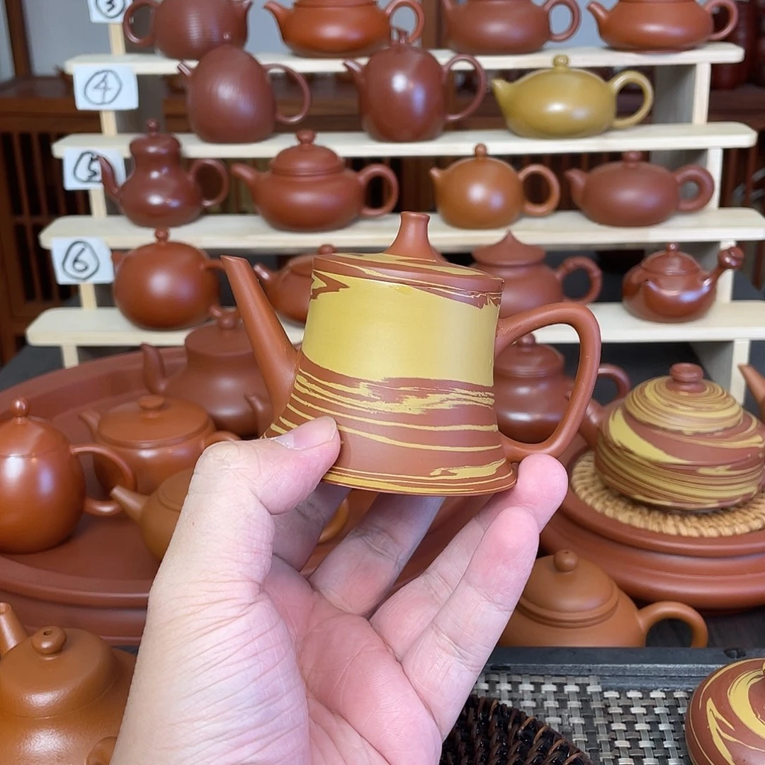 茶壶紫砂M*110cc绞泥开运