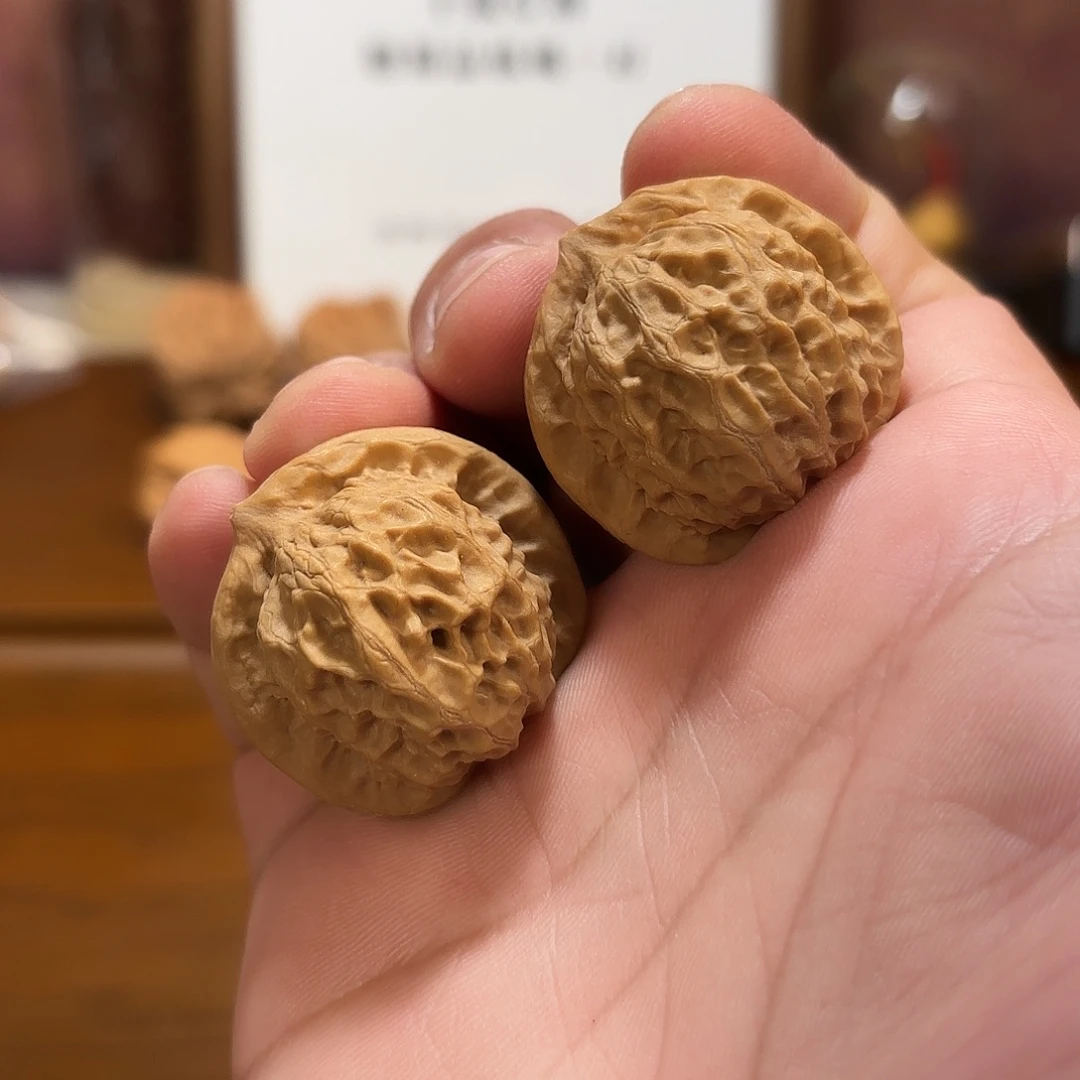 文玩核桃吊坠野生公子帽
