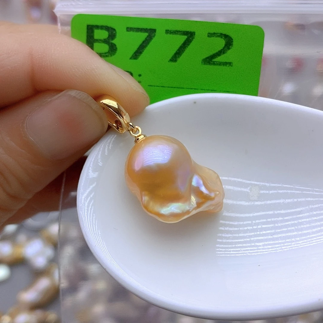 未镶嵌淡水珍珠吊坠