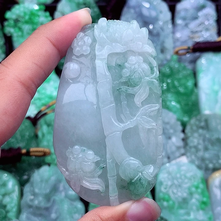 翡翠未镶嵌吊坠(不含链)