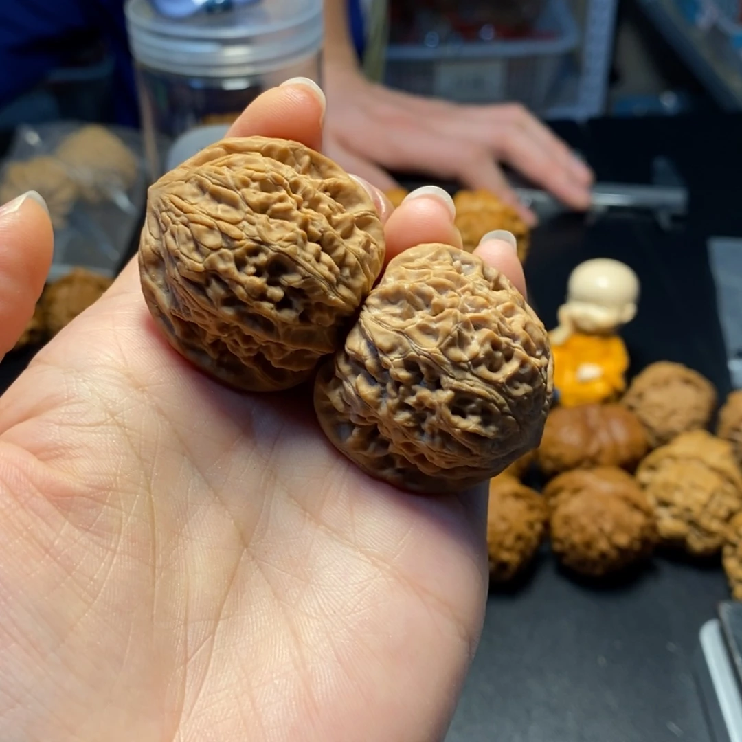 文玩核桃把件阿*36号野生锤子37尺打底