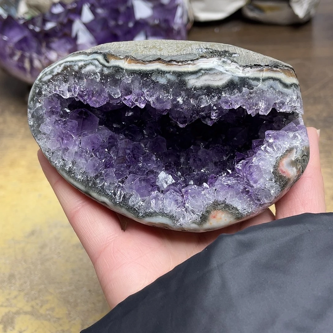 紫晶未镶嵌大型摆件（非配饰）