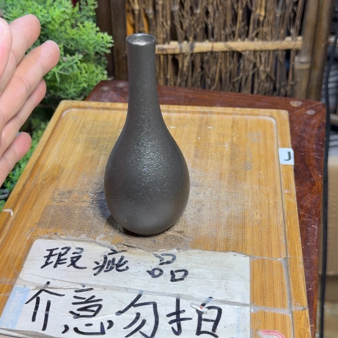 微瑕疵介意勿拍陶瓷器皿W095