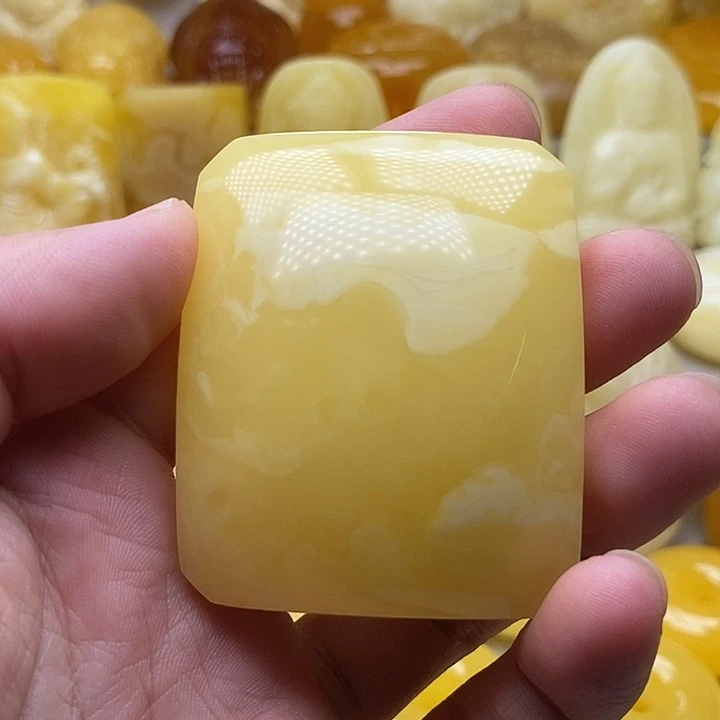 琥珀颈饰未镶嵌琥珀蜜蜡吊坠