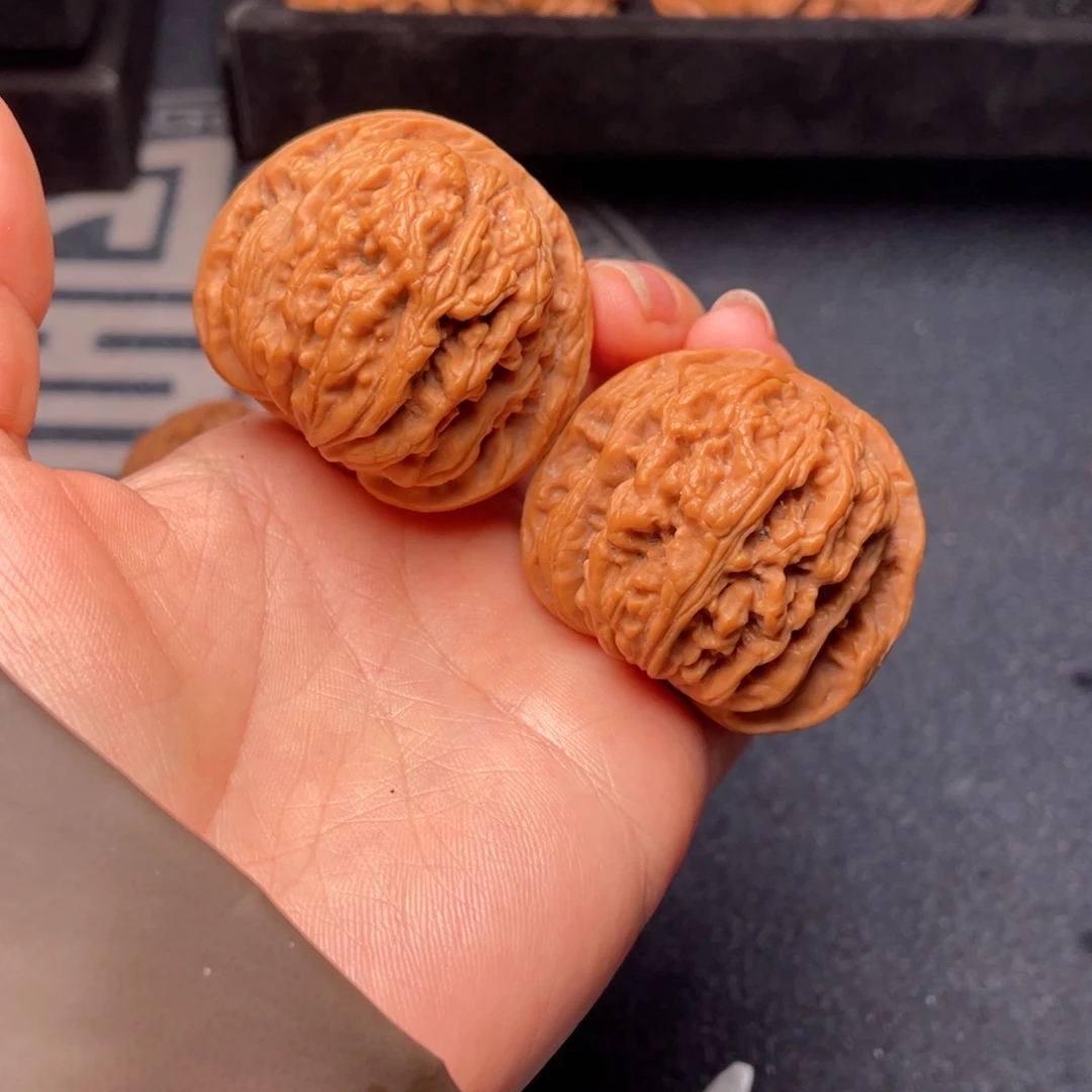 文玩核桃把件秦岭核桃53