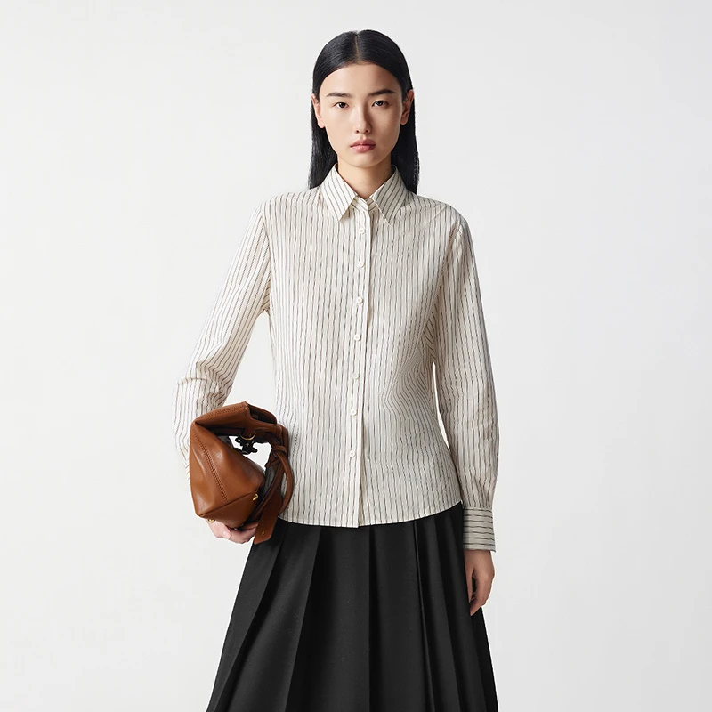 LANCY/朗姿2025年冬新款简约通勤条纹衬衫女气质百搭长袖翻领上衣