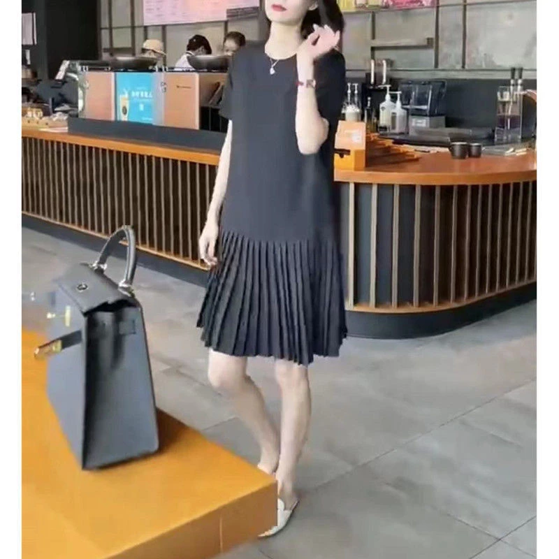 2025夏季新款网红百搭韩版宽松纯色减龄显瘦中长款压褶连衣裙