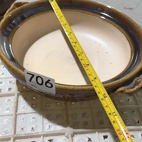 微瑕，明火，口径24高7无盖黑点706