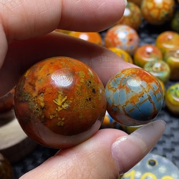 一***心玛瑙/玉髓未镶嵌颈饰