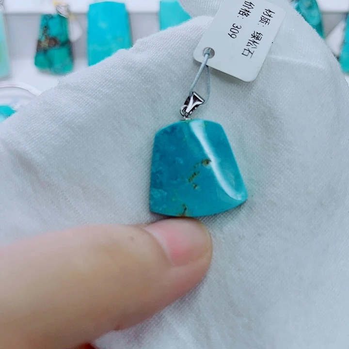未镶嵌绿松石珠宝奇石
