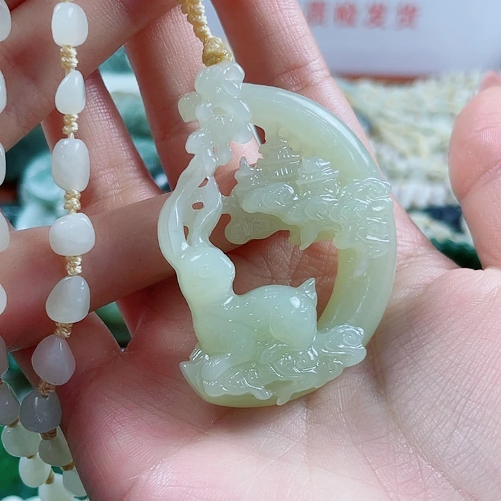 颈饰未镶嵌和田玉